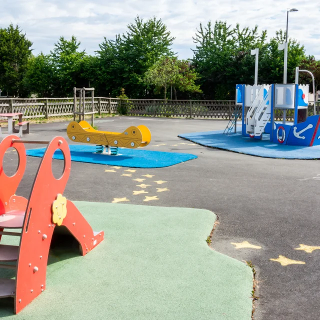 Aire de jeux la Suze